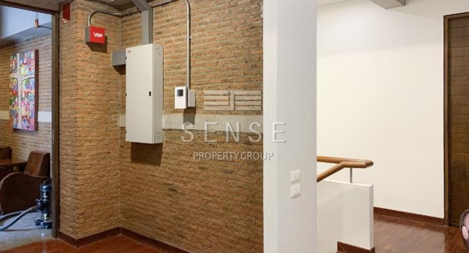 For rent 4 ベッドルーム condo in Khlong Toei, Bangkok