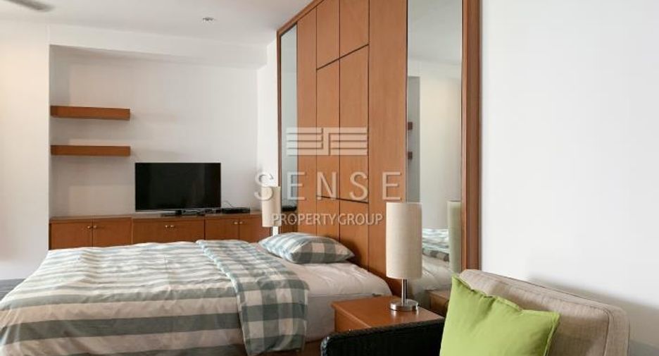 For rent 4 bedrooms condo in Watthana, Bangkok