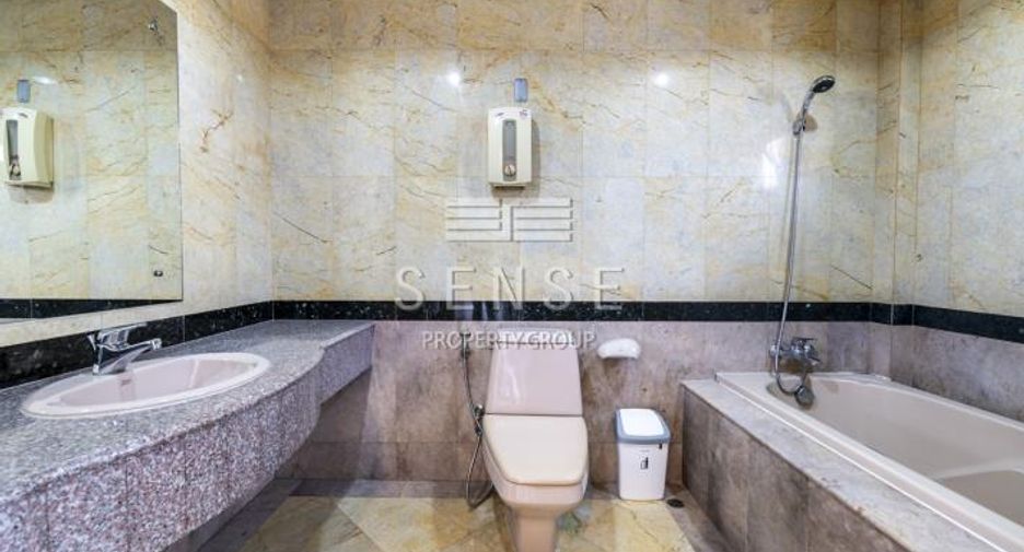 For rent 4 bedrooms house in Saphan Sung, Bangkok