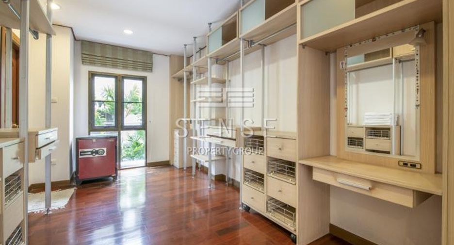 For rent 4 bedrooms house in Saphan Sung, Bangkok