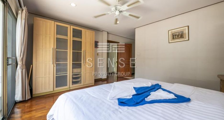 For rent 4 bedrooms house in Saphan Sung, Bangkok