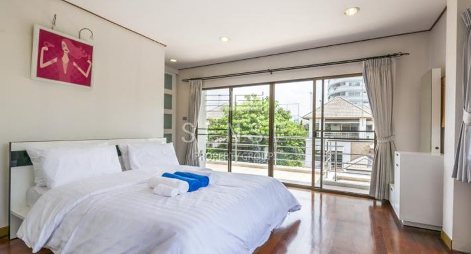 For rent 4 bedrooms house in Saphan Sung, Bangkok
