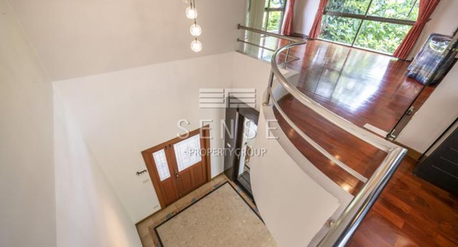 For rent 4 bedrooms house in Saphan Sung, Bangkok