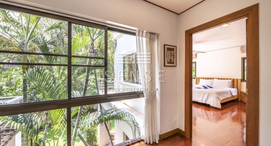 For rent 4 bedrooms house in Saphan Sung, Bangkok