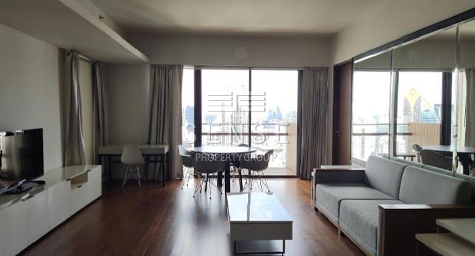 For rent 2 bedrooms condo in Pathum Wan, Bangkok