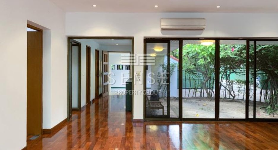 For rent 5 bedrooms house in Sathon, Bangkok