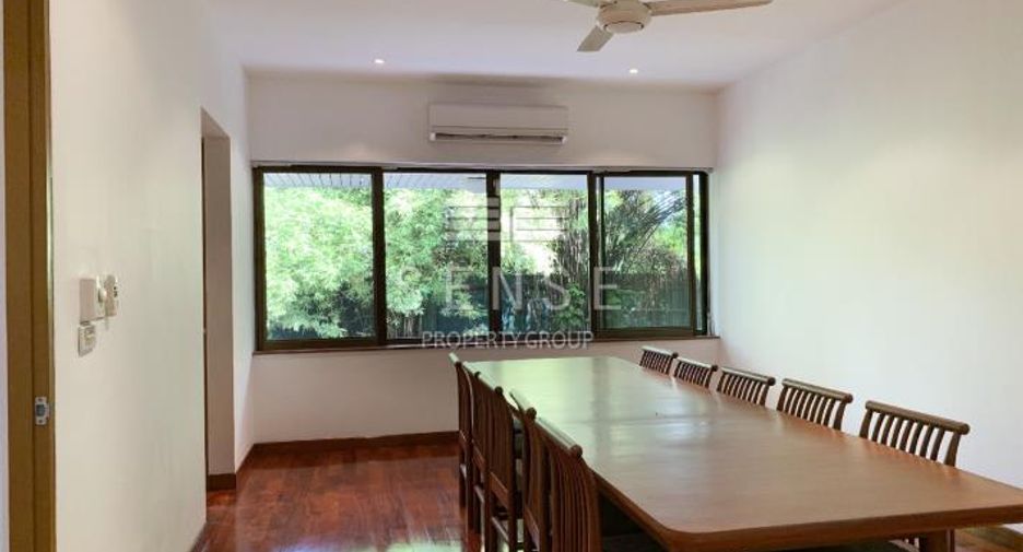 For rent 5 bedrooms house in Sathon, Bangkok