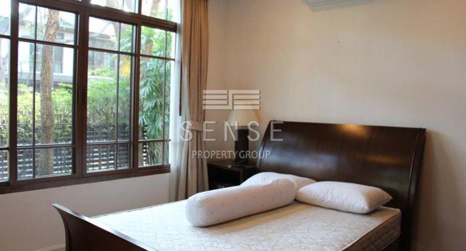 À vendre 4 chambres maison à Watthana, Bangkok