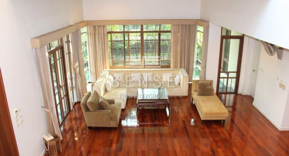 À vendre 4 chambres maison à Watthana, Bangkok