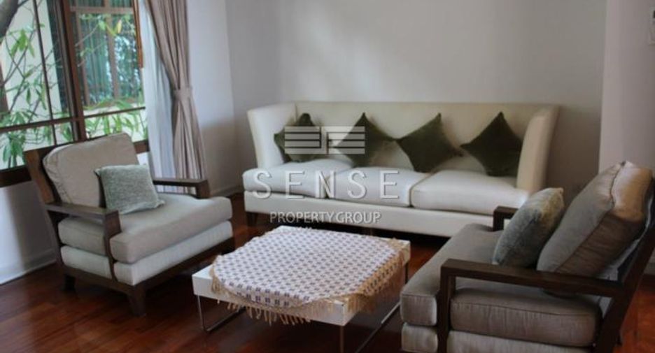 À vendre 4 chambres maison à Watthana, Bangkok