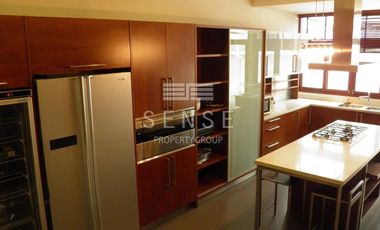 For rent 2 ベッドルーム townhouse in Sathon, Bangkok