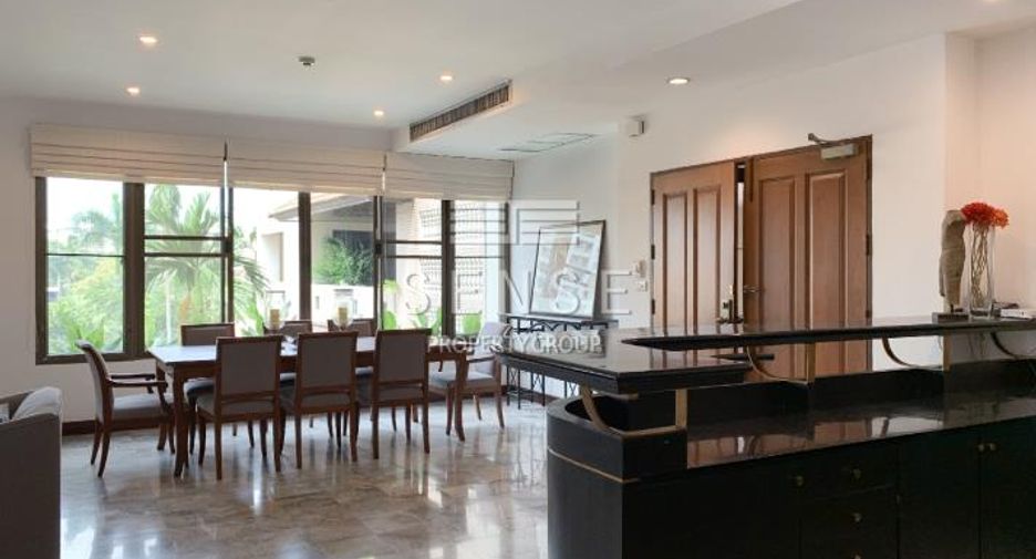 For rent 3 bedrooms condo in Watthana, Bangkok