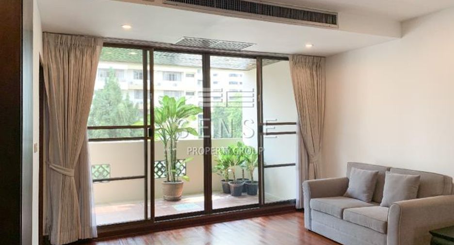 For rent 3 bedrooms condo in Watthana, Bangkok