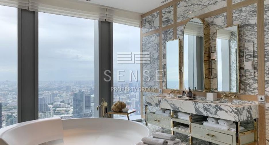 For sale 3 bedrooms condo in Sathon, Bangkok