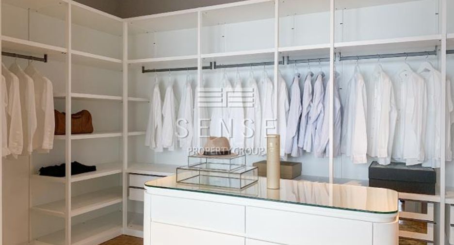 For sale 3 bedrooms condo in Sathon, Bangkok