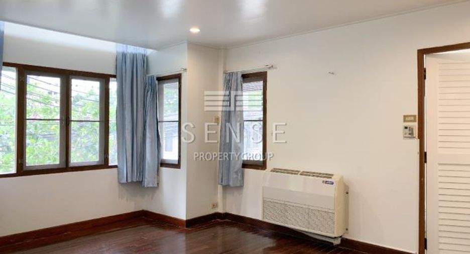 For rent 3 bedrooms house in Pathum Wan, Bangkok