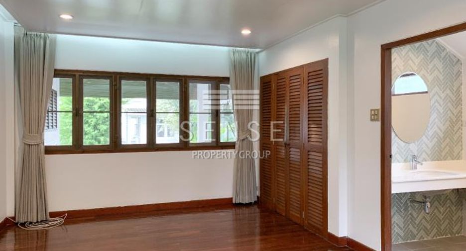 For rent 3 bedrooms house in Pathum Wan, Bangkok