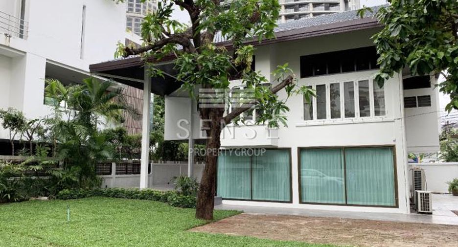 For rent 3 bedrooms house in Pathum Wan, Bangkok