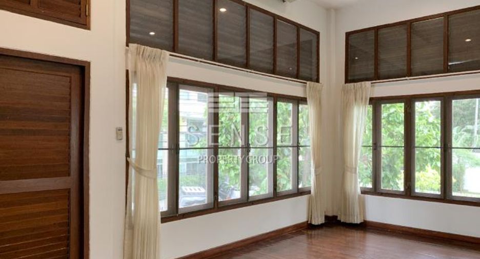 For rent 3 bedrooms house in Pathum Wan, Bangkok