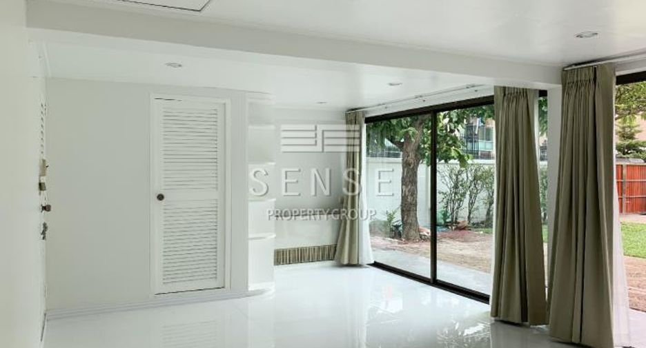 For rent 3 bedrooms house in Pathum Wan, Bangkok