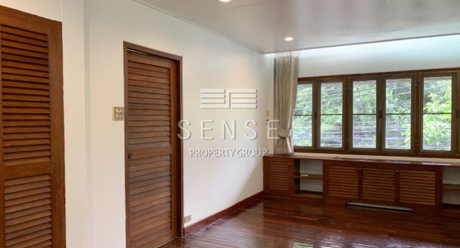 For rent 3 bedrooms house in Pathum Wan, Bangkok