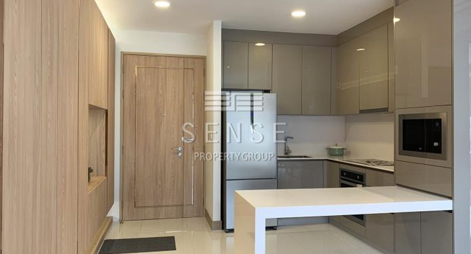 For rent 2 bedrooms condo in Khlong Toei, Bangkok