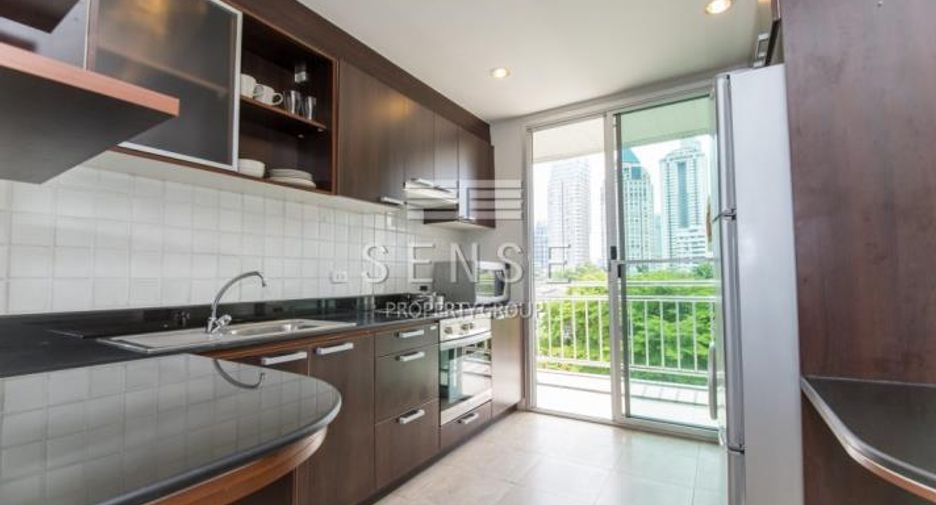 For rent 3 bedrooms condo in Sathon, Bangkok