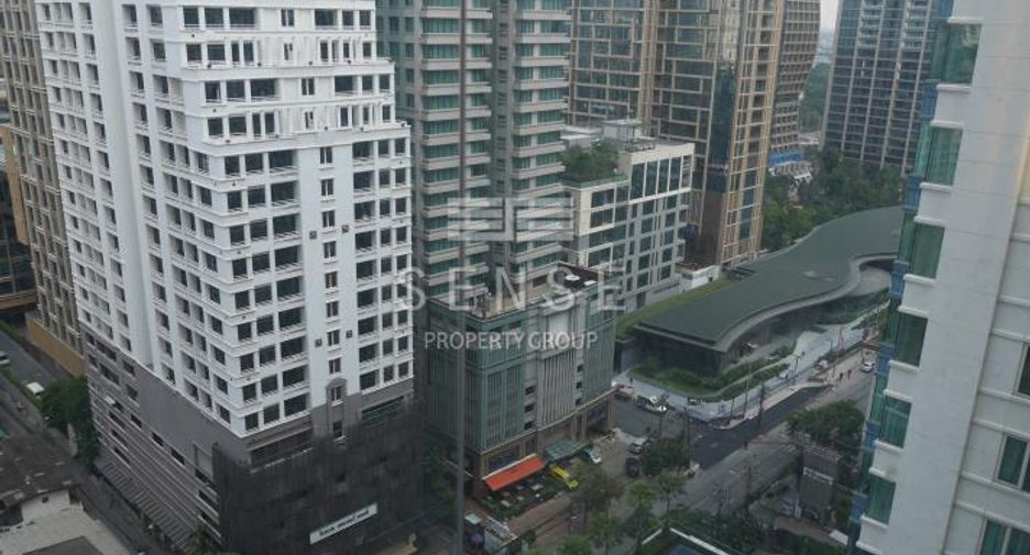 For rent 2 bedrooms condo in Pathum Wan, Bangkok