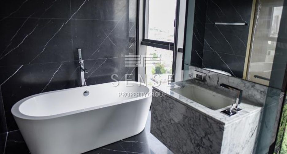 For rent 2 ベッドルーム condo in Watthana, Bangkok