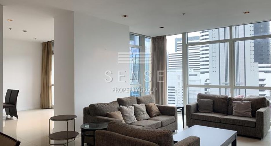 For rent 3 bedrooms condo in Pathum Wan, Bangkok
