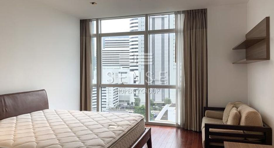 For rent 3 bedrooms condo in Pathum Wan, Bangkok