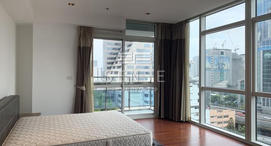 For rent 3 bedrooms condo in Pathum Wan, Bangkok