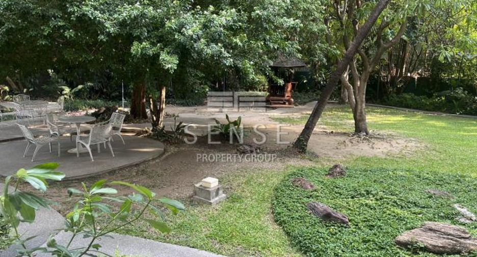 For rent 3 bedrooms condo in Sathon, Bangkok