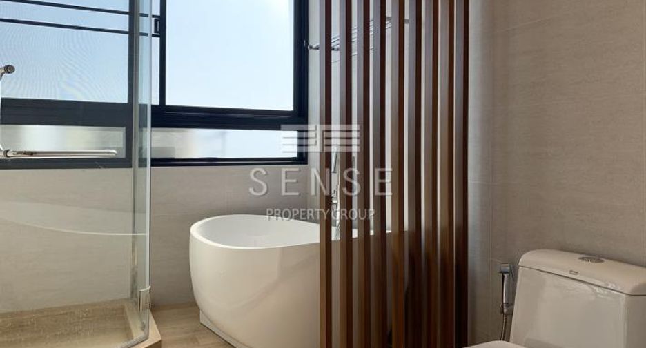 For rent 3 bedrooms condo in Watthana, Bangkok
