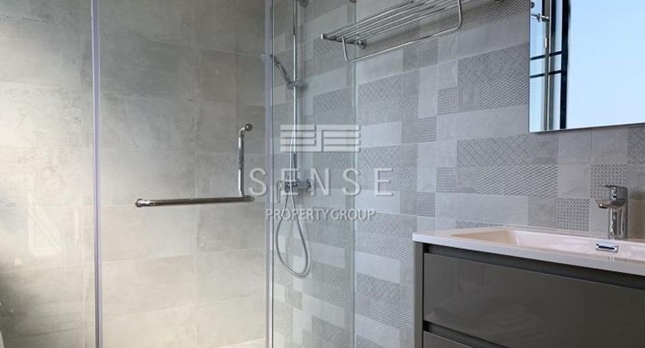For rent 3 bedrooms condo in Watthana, Bangkok