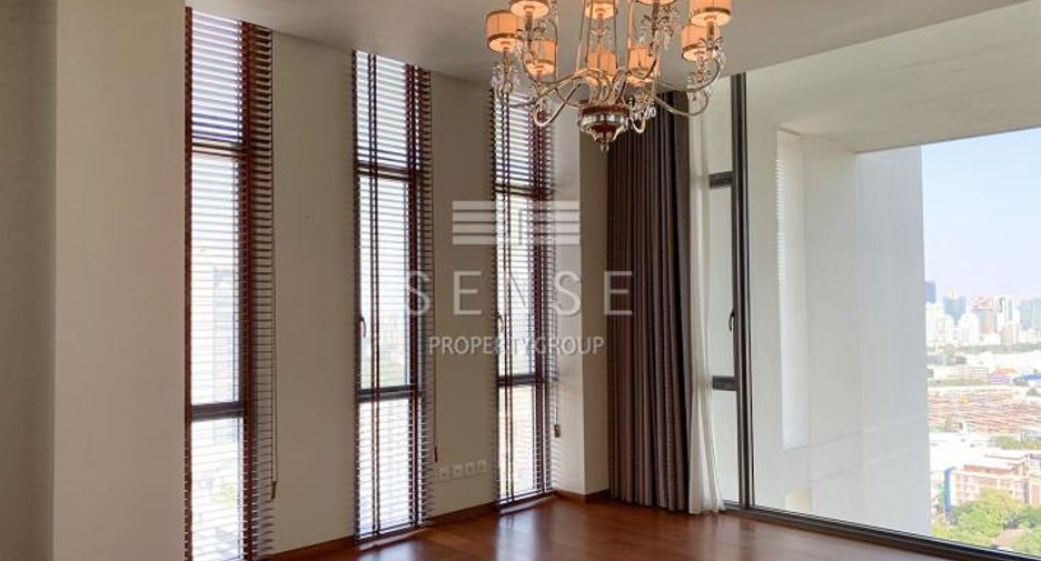 À vendre 4 chambres condo à Sathon, Bangkok