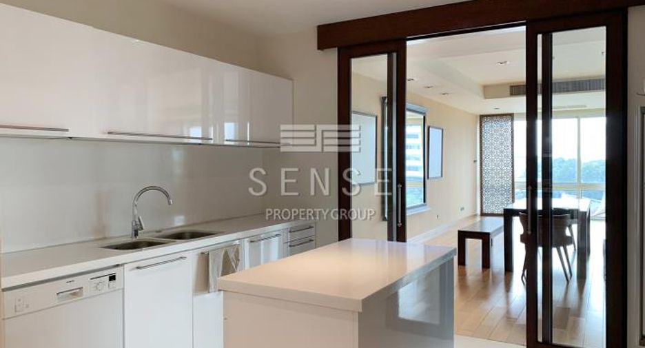 For rent 4 bedrooms condo in Khlong Toei, Bangkok