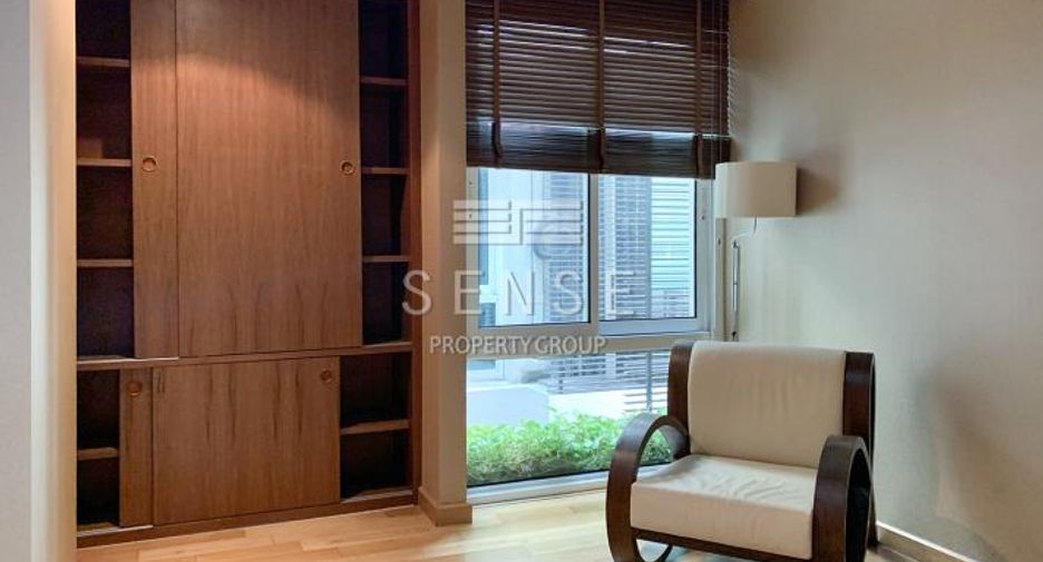 For rent 4 bedrooms condo in Khlong Toei, Bangkok