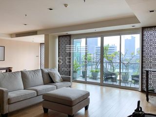 For rent 4 bedrooms condo in Khlong Toei, Bangkok