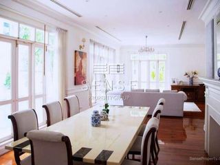 Haus zur Miete mit 4 Zimmer in Khlong Toei, Bangkok