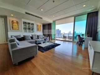 ให้เช่า 4 ห้องนอน คอนโด ใน วัฒนา, กรุงเทพฯ
