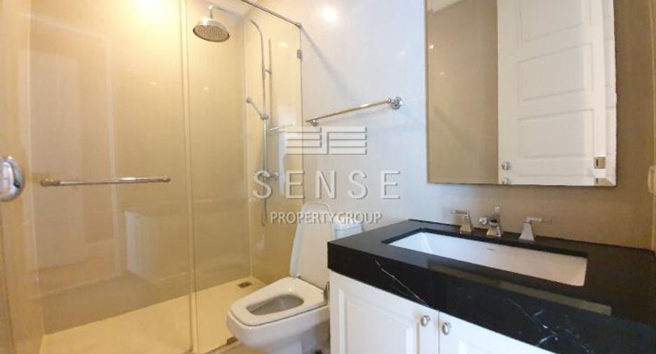For rent 4 bedrooms condo in Watthana, Bangkok