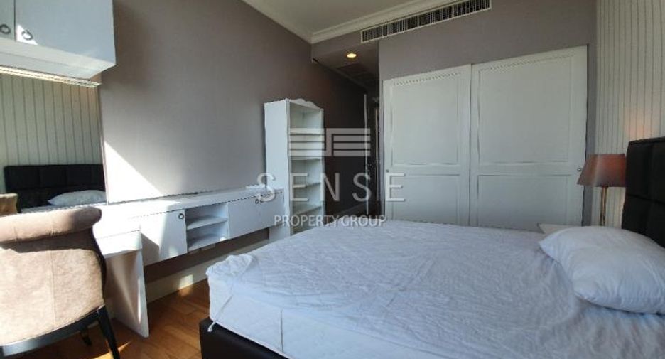 For rent 4 bedrooms condo in Watthana, Bangkok
