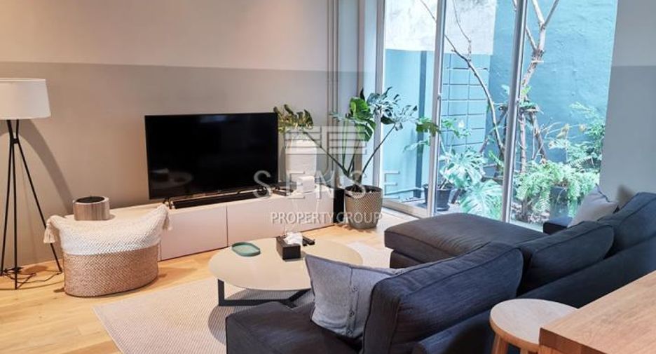 For sale and for rent 3 bedrooms townhouse in Watthana, Bangkok