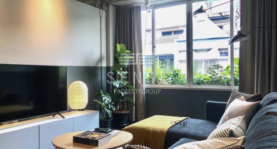For sale and for rent 3 bedrooms townhouse in Watthana, Bangkok