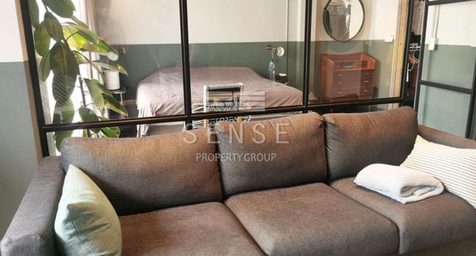 For sale and for rent 3 bedrooms townhouse in Watthana, Bangkok
