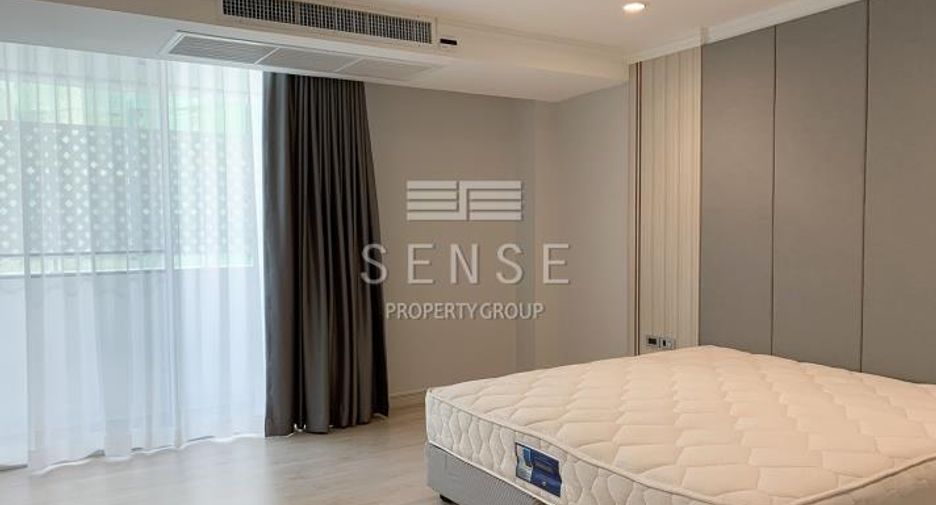For rent 4 bedrooms condo in Khlong Toei, Bangkok