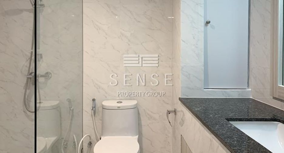 For rent 4 bedrooms condo in Khlong Toei, Bangkok