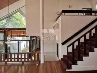 For rent 4 bedrooms house in Watthana, Bangkok