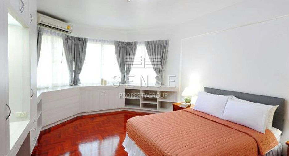 For rent 3 bedrooms condo in Khlong Toei, Bangkok